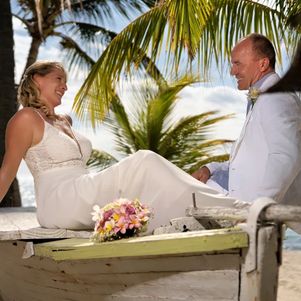 Nicole und Micha am Strand von Beachcomber Dinarobin