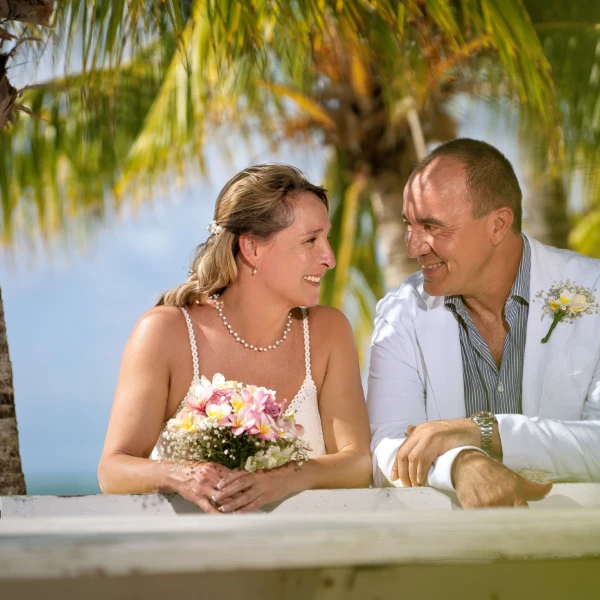 Nicole und Micha am Strand von Beachcomber Dinarobin