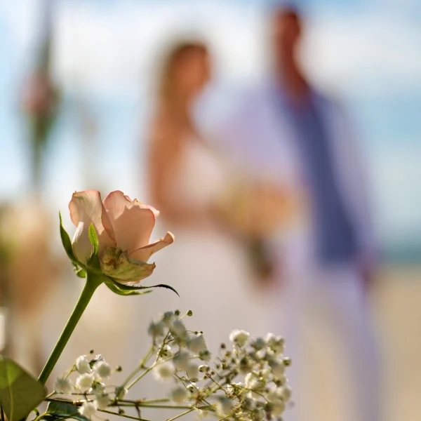 Nicole und Micha am Strand von Beachcomber Dinarobin